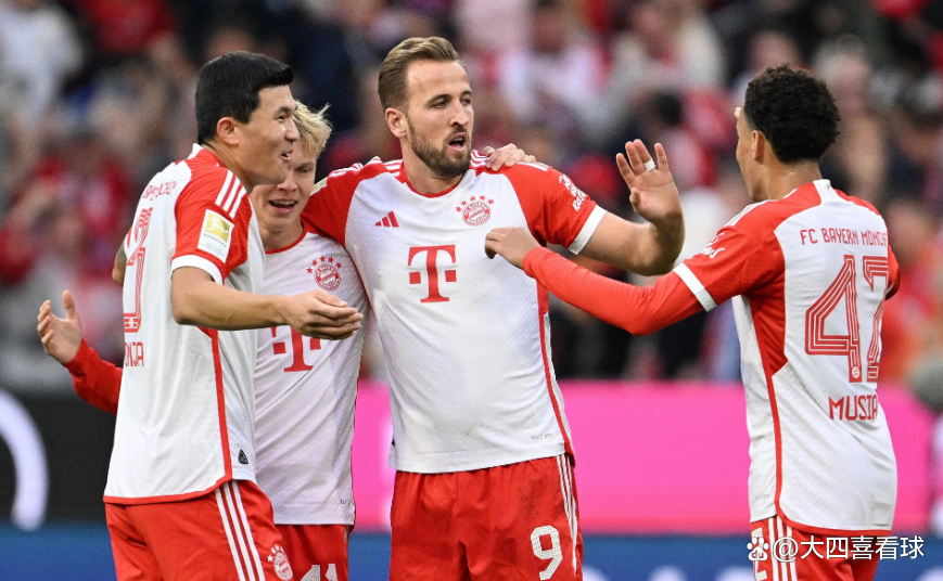 -法兰克福球员团结一心，战胜对手进军前线