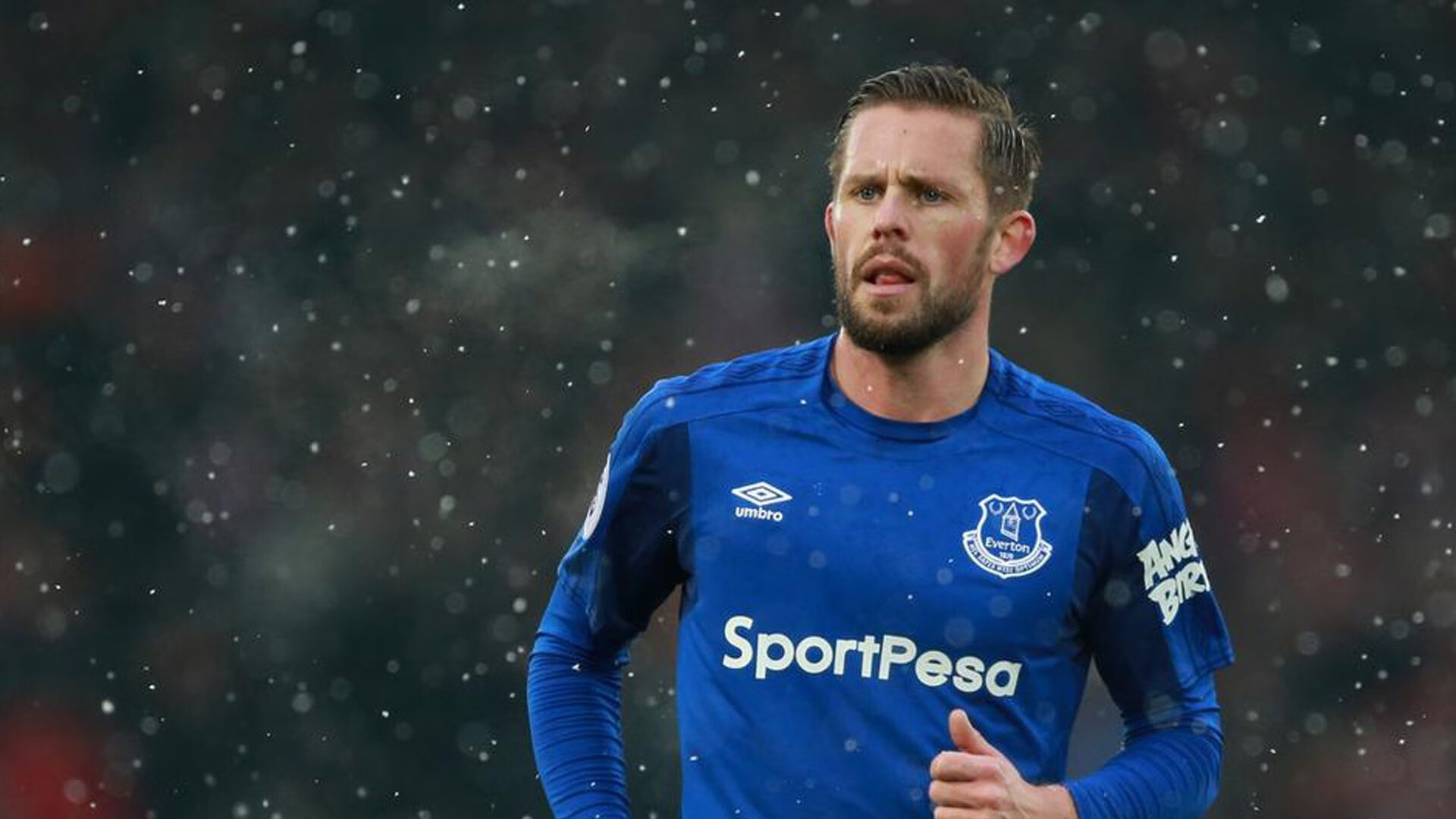 法比尼奥压力下完成爆发，西班牙全面压制瑞士，一场战术与意志的胜利