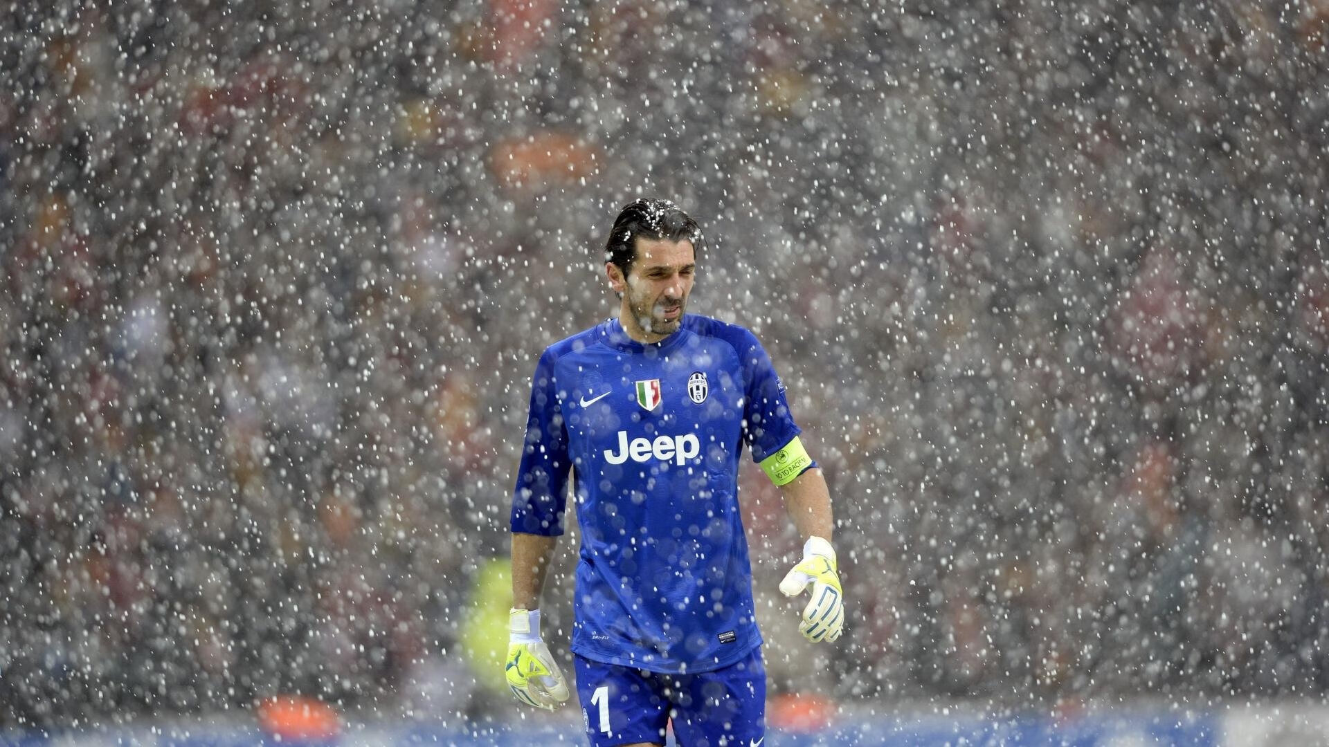 掘金碾压雄鹿,浓眉表现堪称教科书,一场现代篮球的战术盛宴